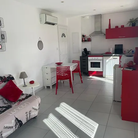 Apartment Climatise A 2 Pas De Saint Florent